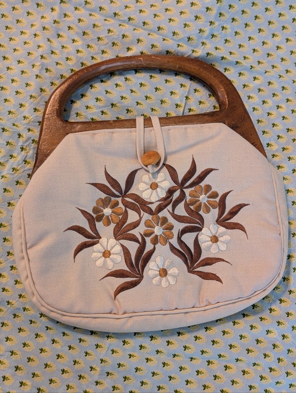 Vintage 70s Embroidered Wood Handle Handmade Purse